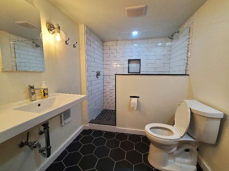 Furnished Finder property 389070_1 photo 9