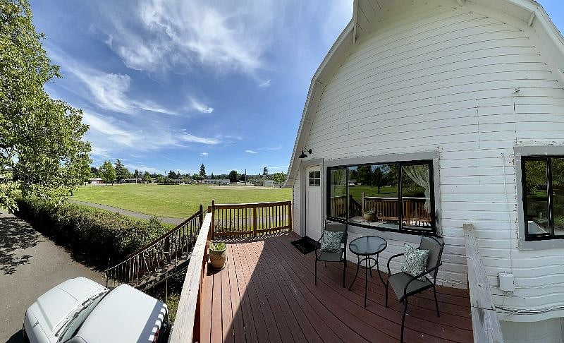 Furnished Finder property 389097_1 photo 13