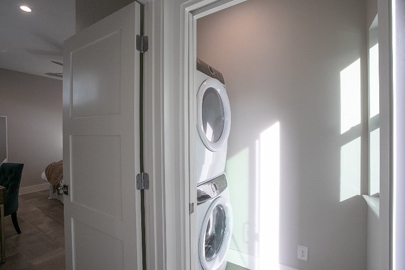 Full size laundry on 2nd level