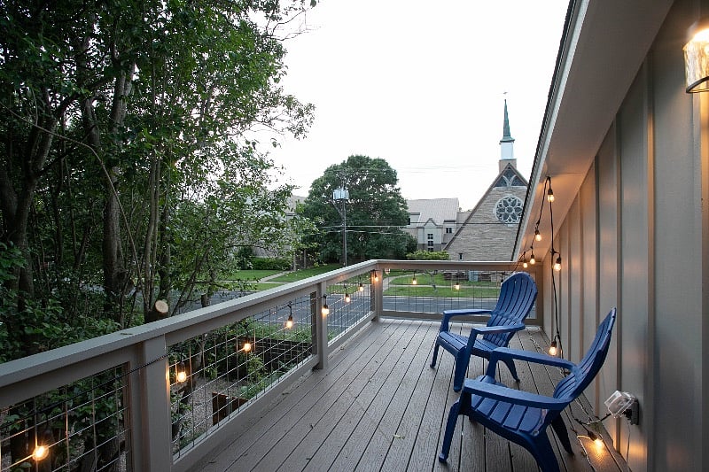 Upstairs balcony
