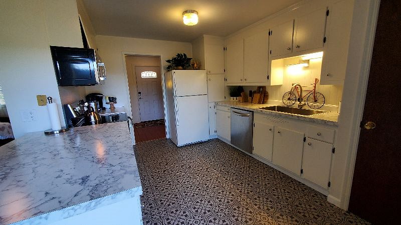 Furnished Finder property 389235_1 photo 14