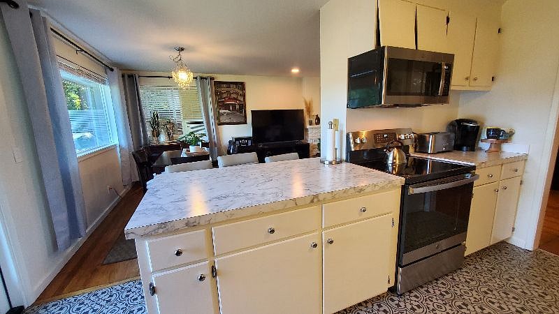 Furnished Finder property 389235_1 photo 16