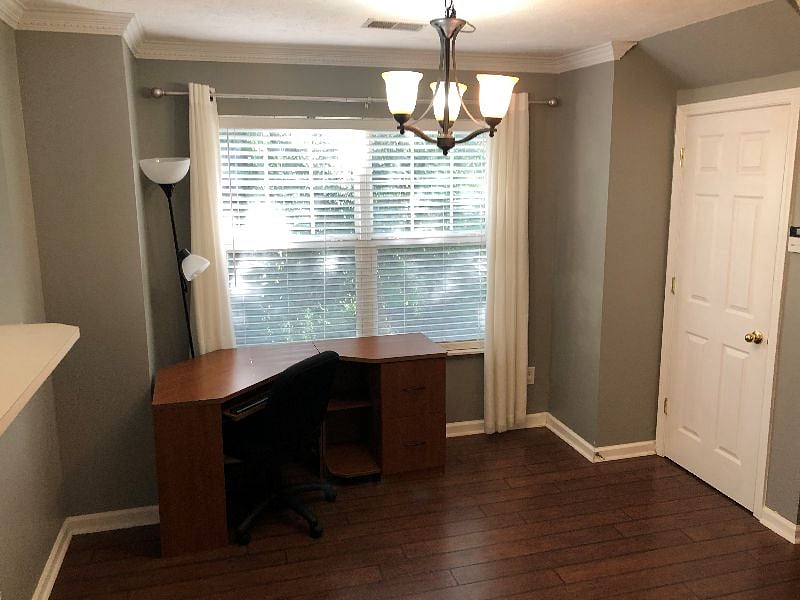 Furnished Finder property 389242_1 photo 9