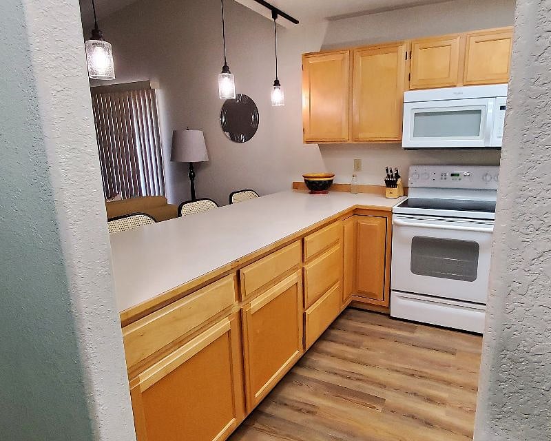 Furnished Finder property 389352_1 photo 10