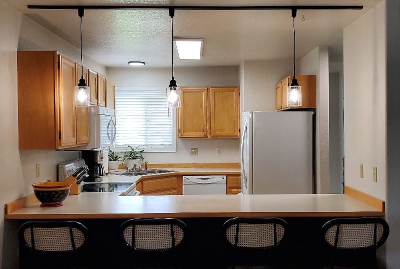 Furnished Finder property 389352_1 photo 9