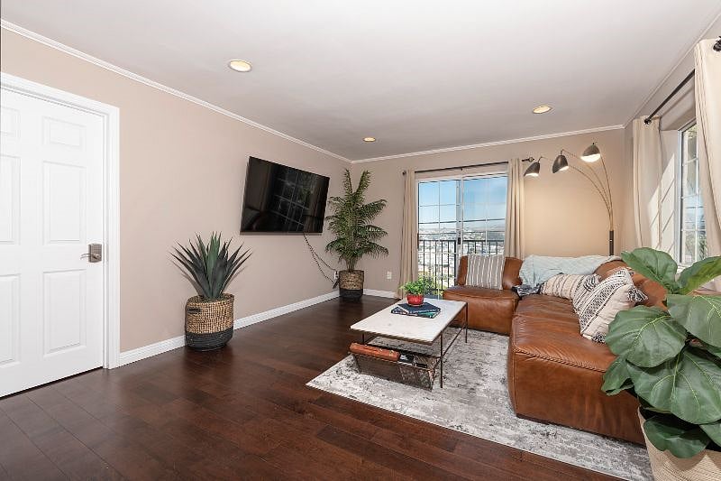 Furnished Finder property 389354_1 photo 13