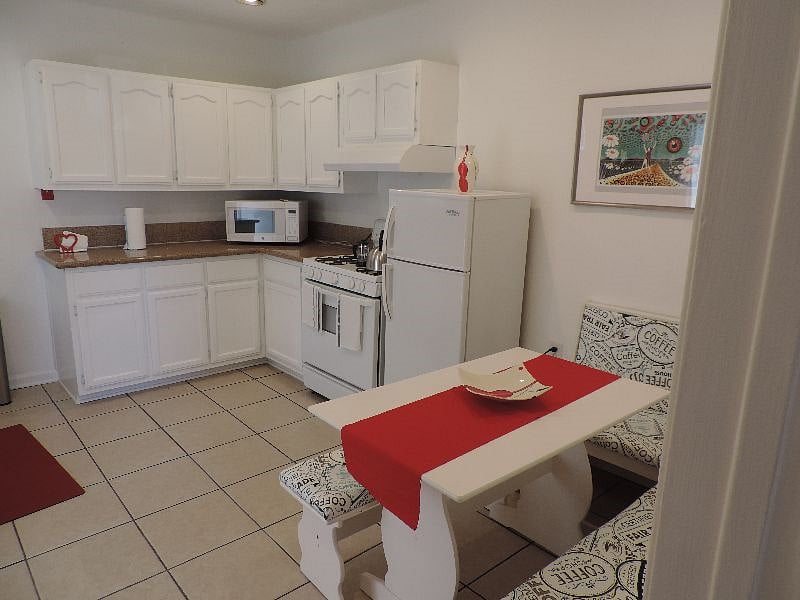 Furnished Finder property 389400_1 photo 5