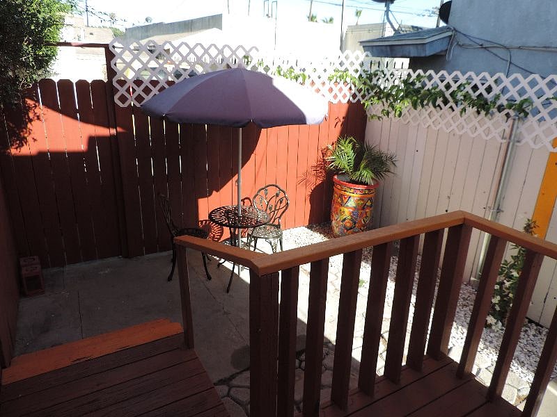 Furnished Finder property 389400_1 photo 12