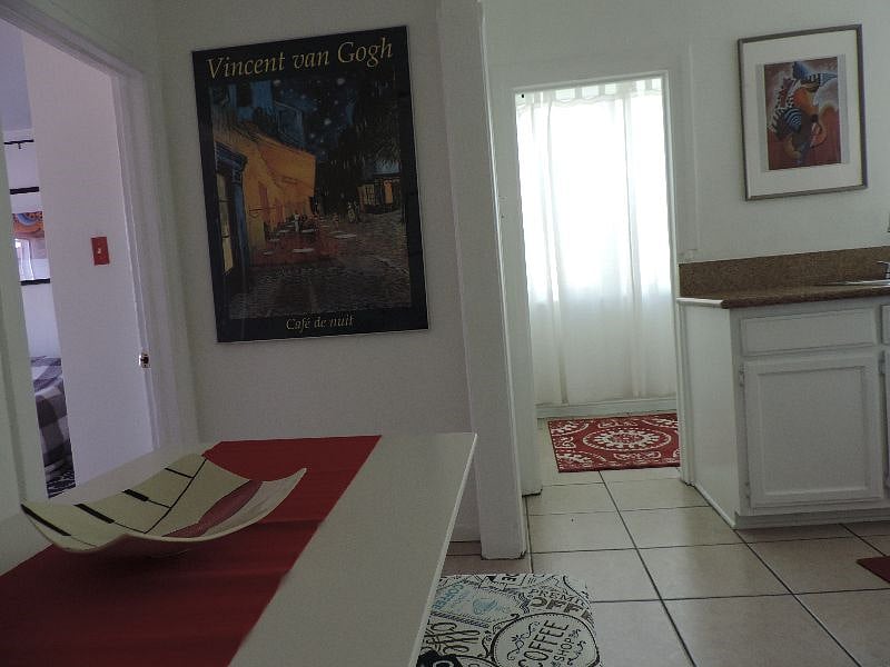 Furnished Finder property 389400_1 photo 14