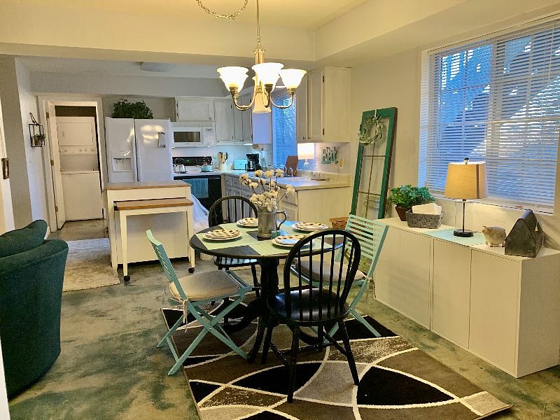 Open kitchen and eating area