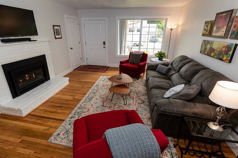 Coat closet. Gas fireplace. Smart TV with Netflix & Amazon.
