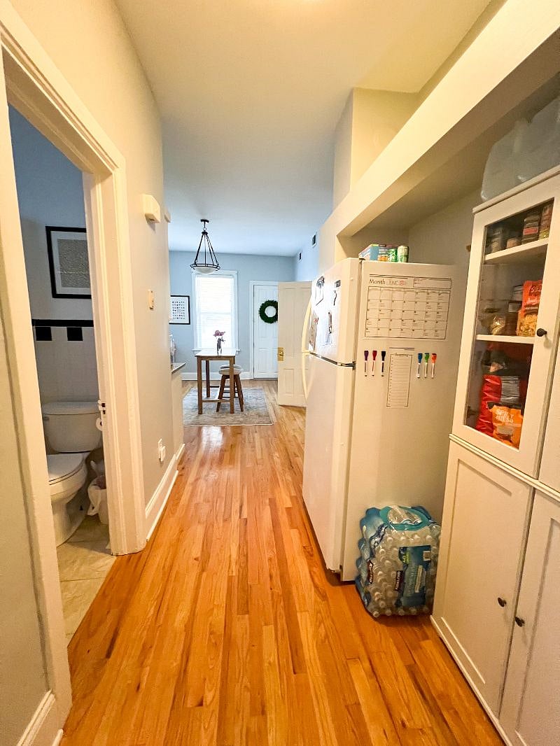 Hallway from dining room into kitchen