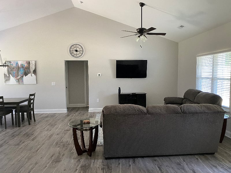 Furnished Finder property 389555_1 photo 11