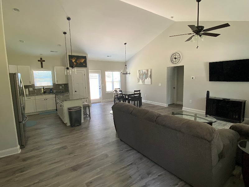 Furnished Finder property 389555_1 photo 12