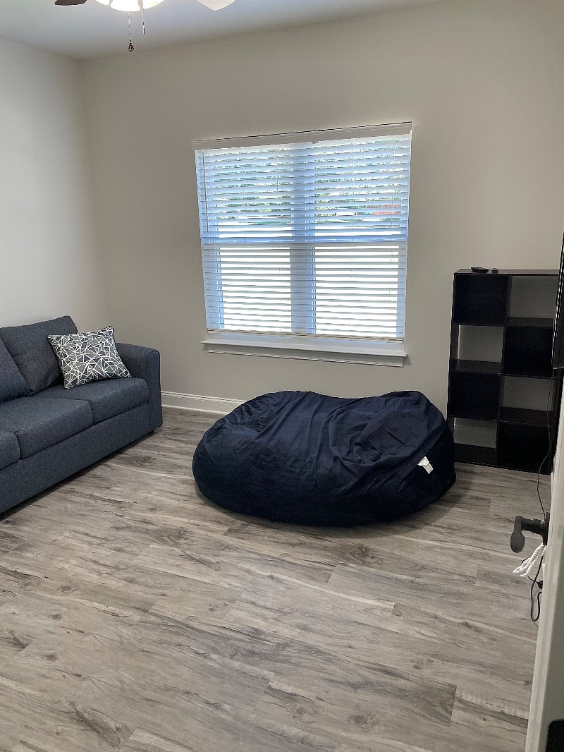 Furnished Finder property 389555_1 photo 14
