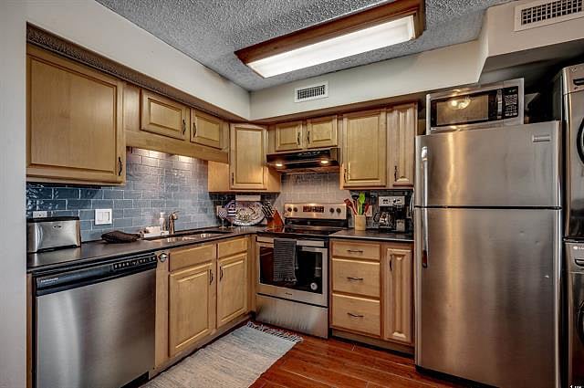 Furnished Finder property 389577_1 photo 9
