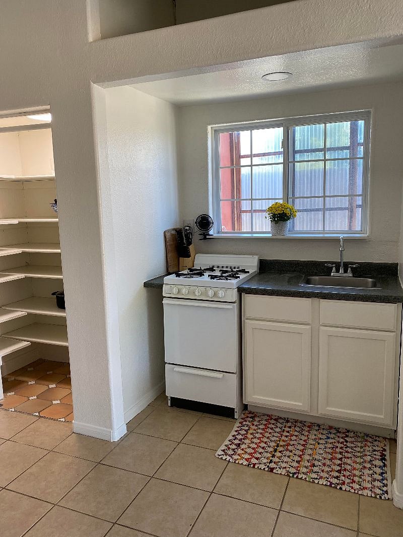 Furnished Finder property 389608_1 photo 14