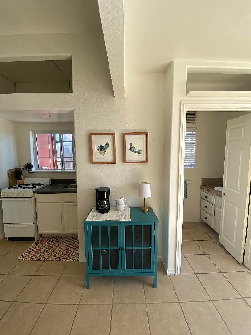 Furnished Finder property 389608_1 photo 12