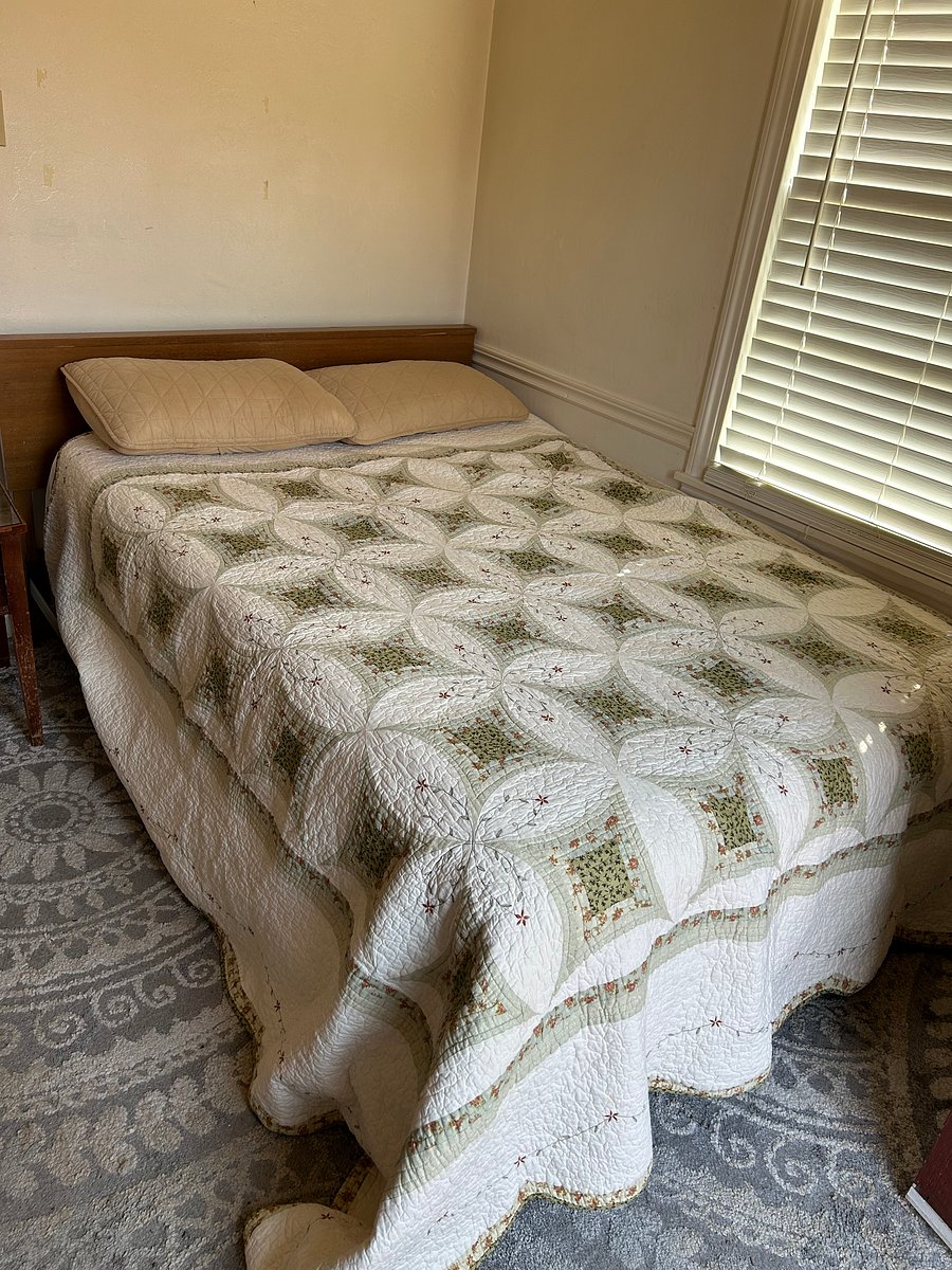 Furnished Finder property 389640_3 photo 17