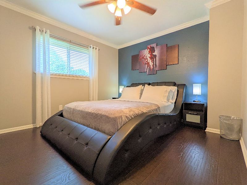Guest Room #2:  Queen bed w/modern sleigh platform bedframe
