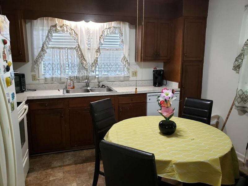 Furnished Finder property 389664_1 photo 3