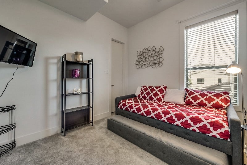 Furnished Finder property 389699_1 photo 25