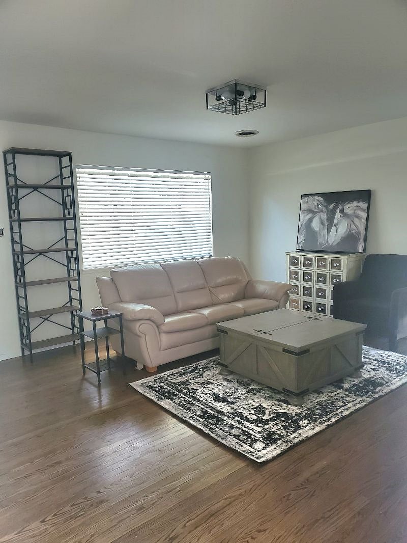 Furnished Finder property 389701_1 photo 9