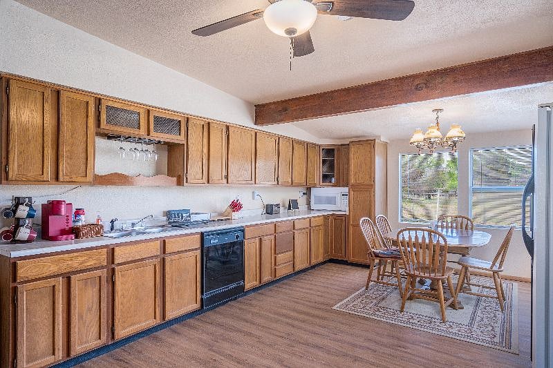 Furnished Finder property 389730_1 photo 15