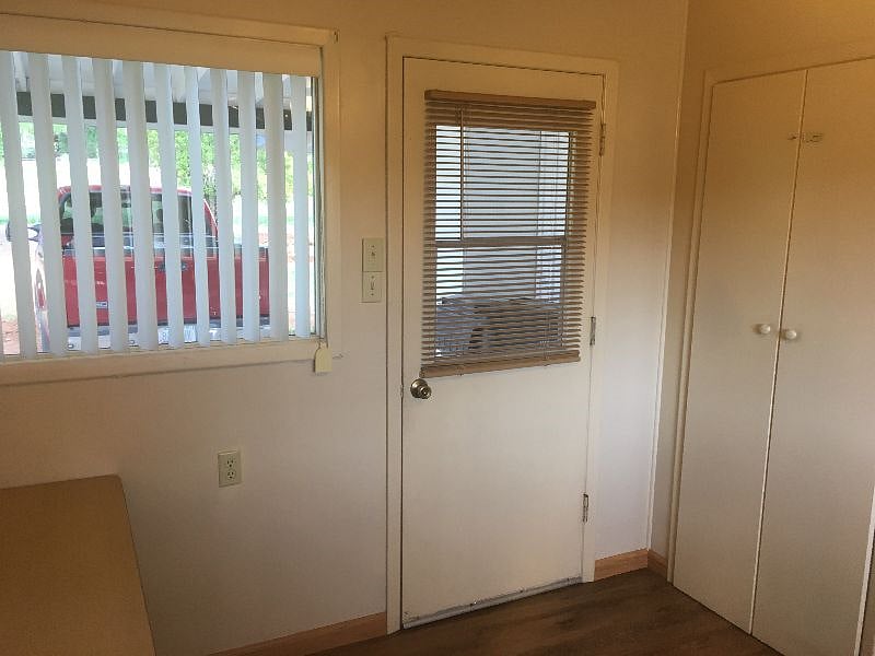 Furnished Finder property 389730_1 photo 27