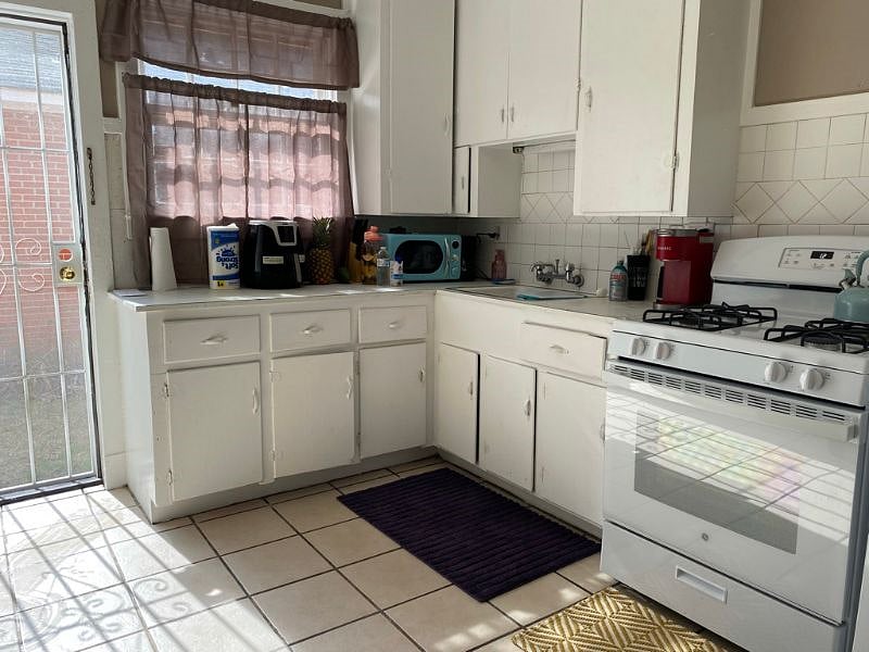 Furnished Finder property 389776_2 photo 12