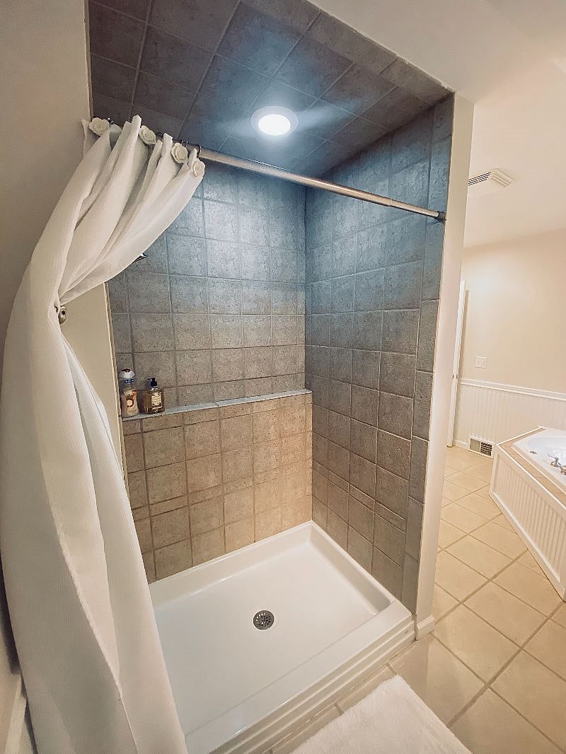 Furnished Finder property 389842_1 photo 12