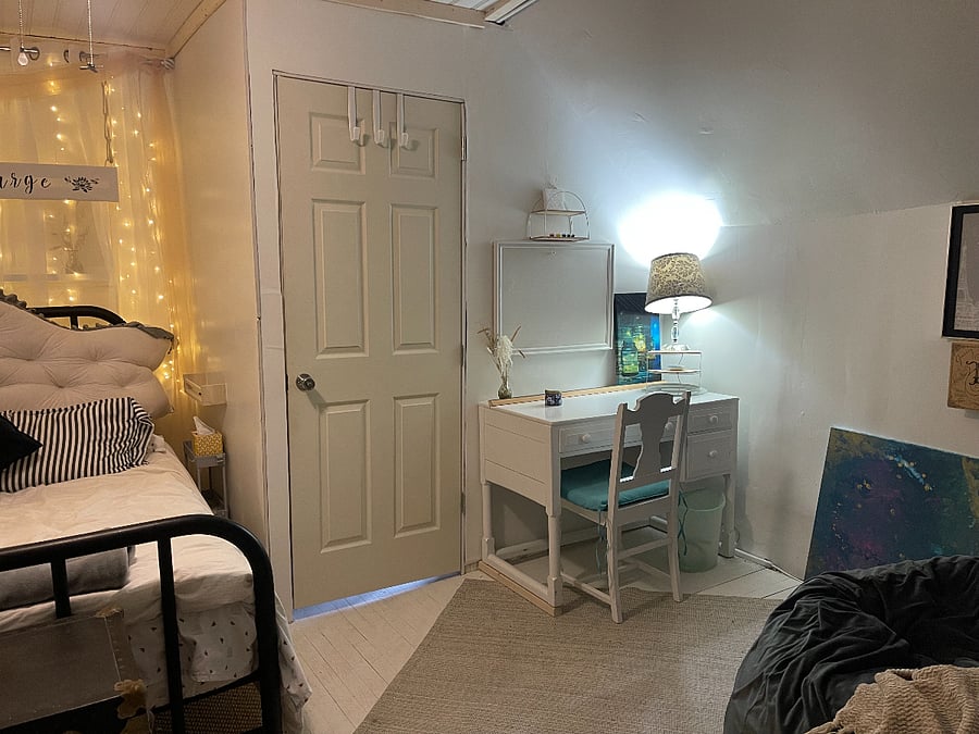 Upstairs Bedroom 1