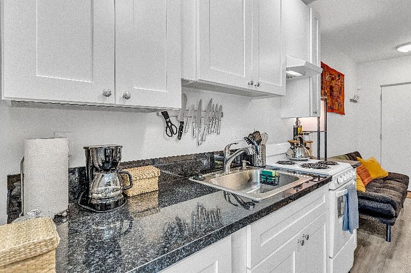 Furnished Finder property 389856_1 photo 8