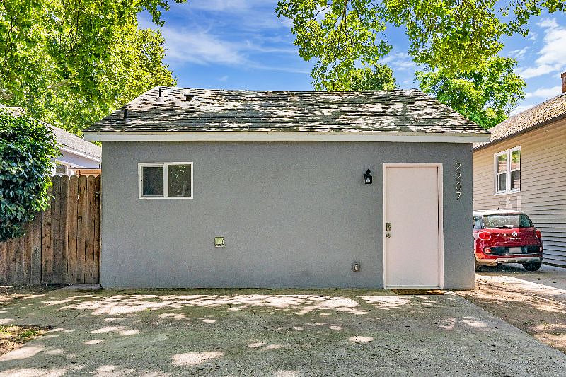 Furnished Finder property 389856_1 photo 26
