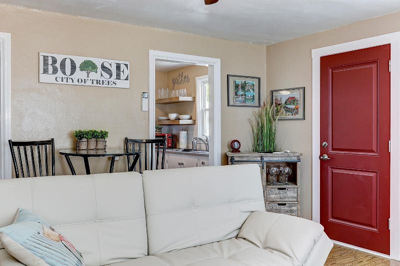 Furnished Finder property 389905_1 photo 7