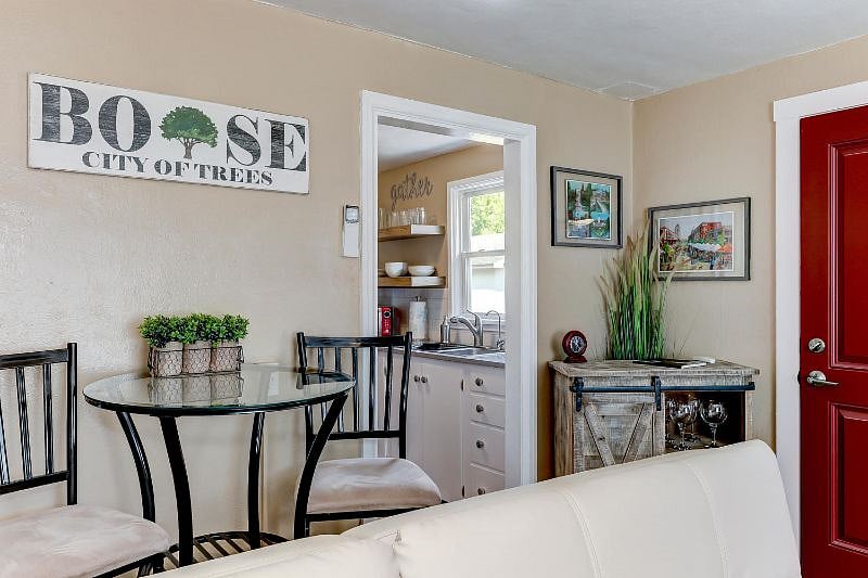 Furnished Finder property 389905_1 photo 9