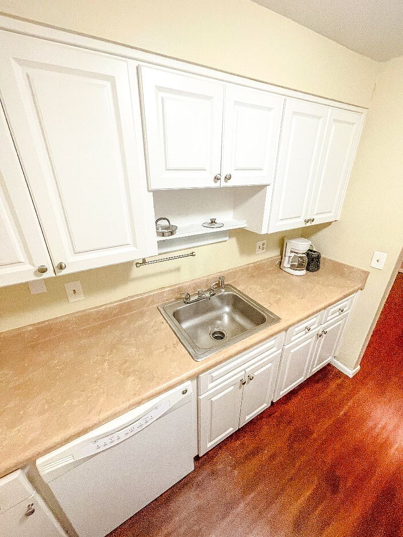 Furnished Finder property 389909_1 photo 3
