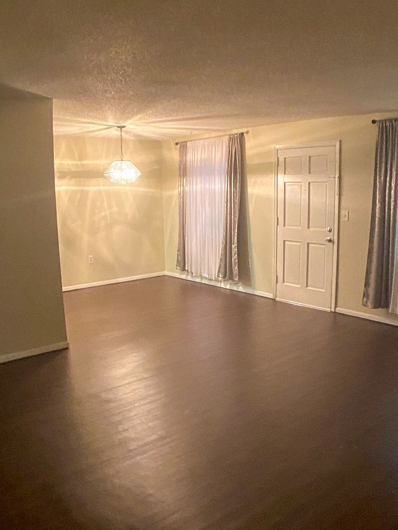 Furnished Finder property 389909_1 photo 22