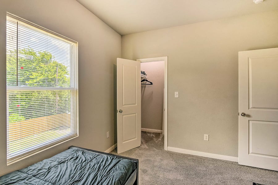 Furnished Finder property 389916_1 photo 16