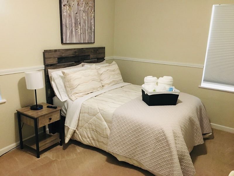 Furnished Finder property 389982_1 photo 18