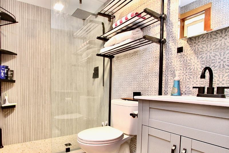 Furnished Finder property 389995_2 photo 8