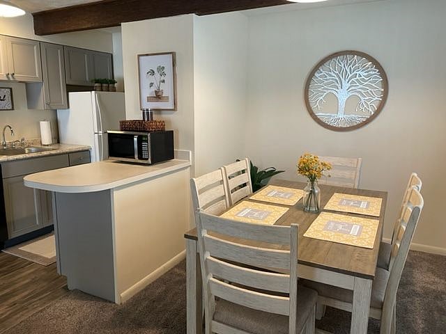 Furnished Finder property 390002_1 photo 6