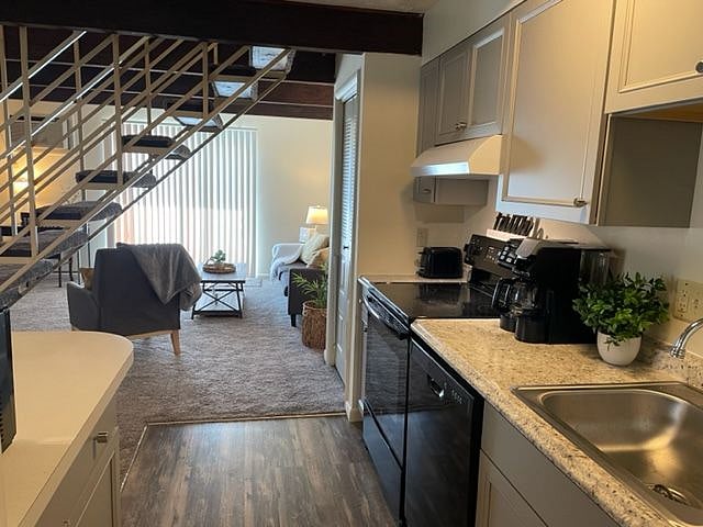 Furnished Finder property 390002_1 photo 8