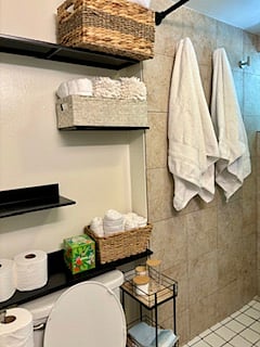 bathroom, shower. cleaning supplies , laundry detergent included