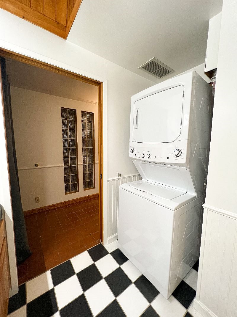 Furnished Finder property 390036_2 photo 5