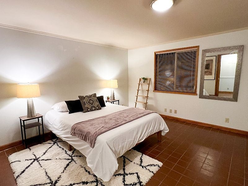 Furnished Finder property 390036_2 photo 1