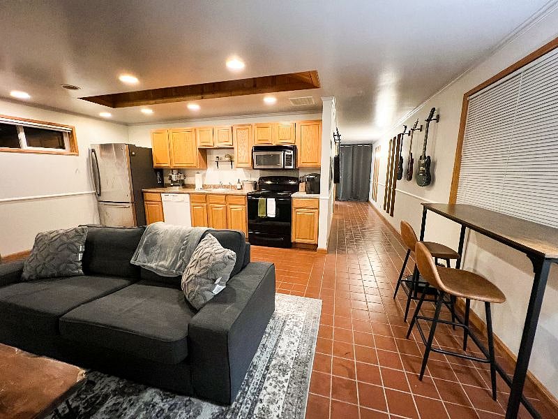 Furnished Finder property 390036_2 photo 9