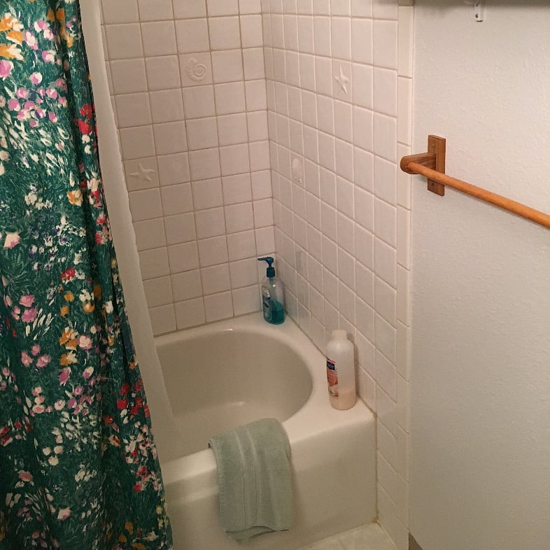 Shower curtain comes with sanitizied shower curtain liner.  Plenty of comfy plush towels! 