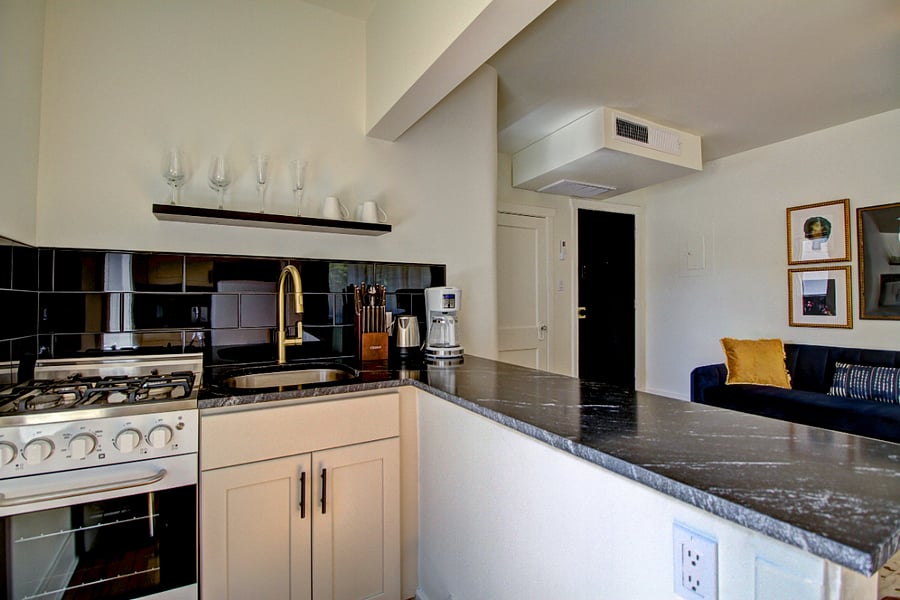 Furnished Finder property 390091_3 photo 9