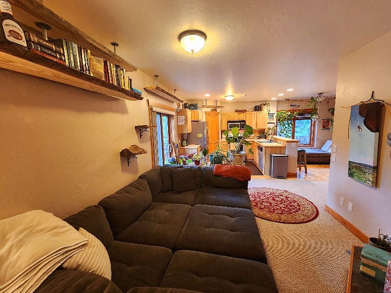 Furnished Finder property 390092_1 photo 12
